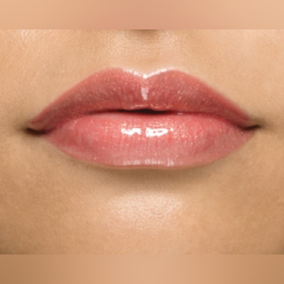 Mary Kay Unlimited Lip Gloss - Fancy Nancy - Picture 2 of 7